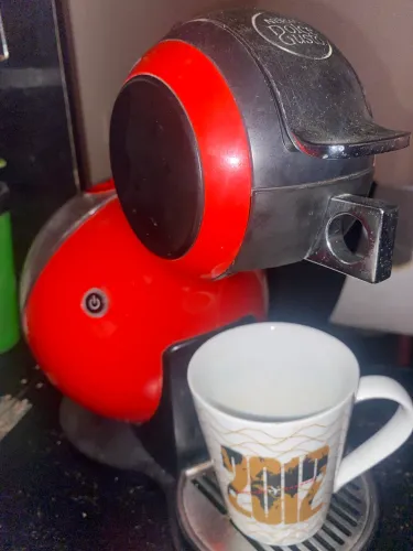 Vende-se cafeteira Dolce Gusto Nescafé