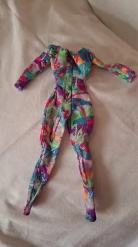 Roupa de Barbie