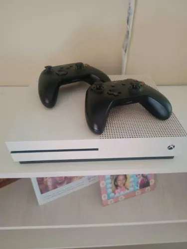 Xbox one 1GB