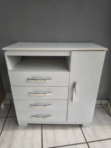 CÔMODA SEMI NOVA. FIRME. 1 X 1.10 BOTUCATU