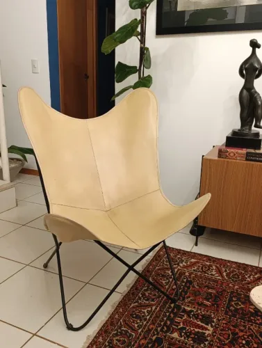 Cadeira butterfly Tok&Stok - de couro natural