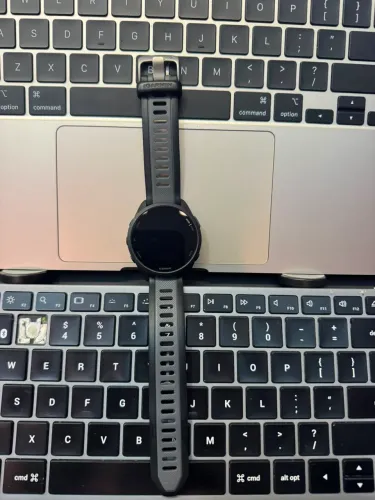 Smartwatch Garmin Forerunner 165 Music