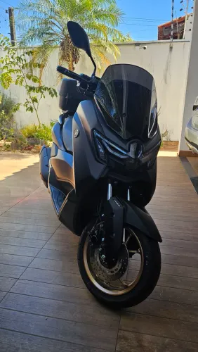 Nmax 160 seminova
