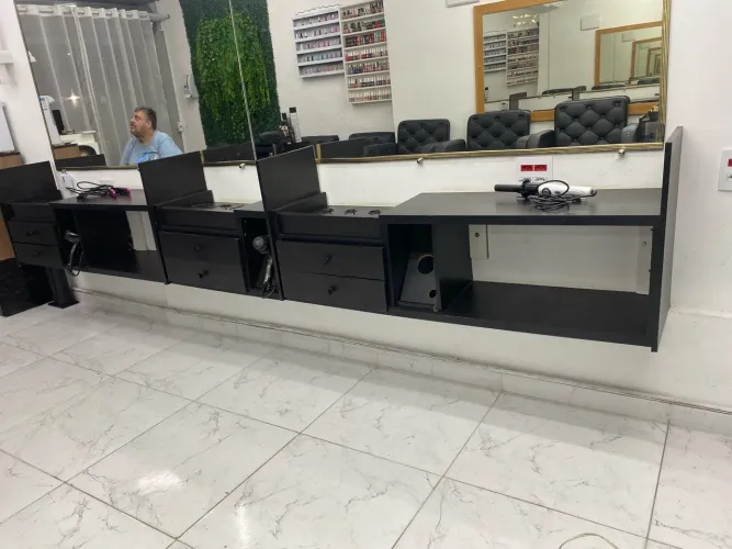 Bancada para barbearia