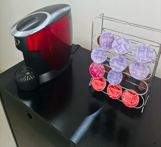 OFERTA!!!  BAIXOU O PREÇO!!!   Cafeteira Espresso Touch Vermelha, 220V - TRES 3 Corações