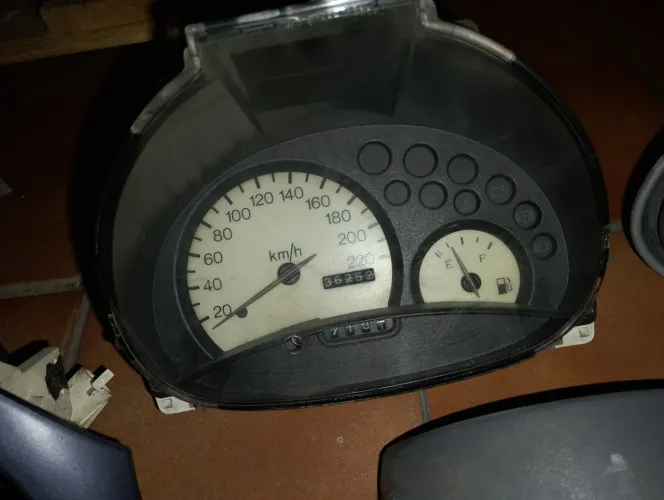 Lote de peças FORD KA quase todas originais