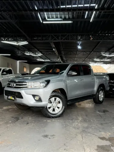 Toyota Hilux CD SRV 4X2 2.7 Flex 16V Aut. 2017