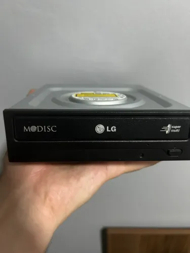 Gravador de DVD LG GH24NS95 SATA - Funcionando