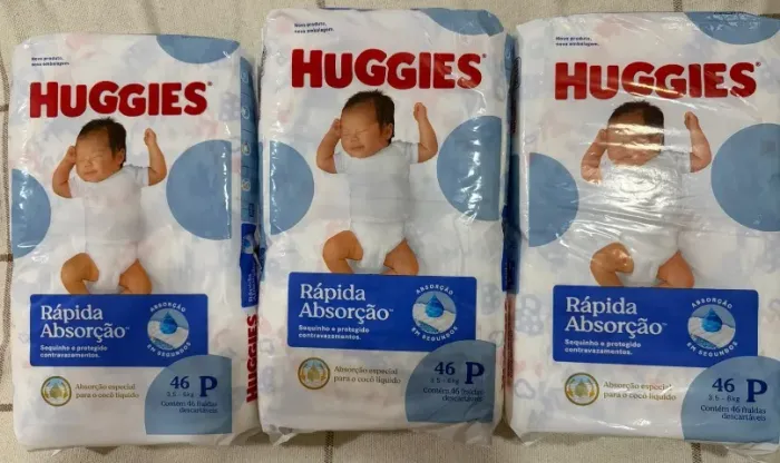 Kit com 3 Pacotes Fralda Huggies Tamanho P 46 Fraldas Cada Pacote