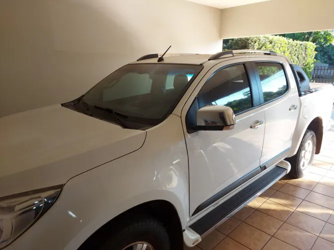 Chevrolet S10 Pick-up LT 2.8 TDI 4X4 CD Diesel AUT 2013