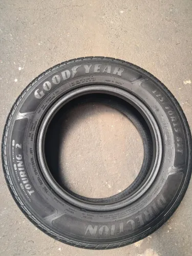 2 Pneus usados Goodyear 175/70/13