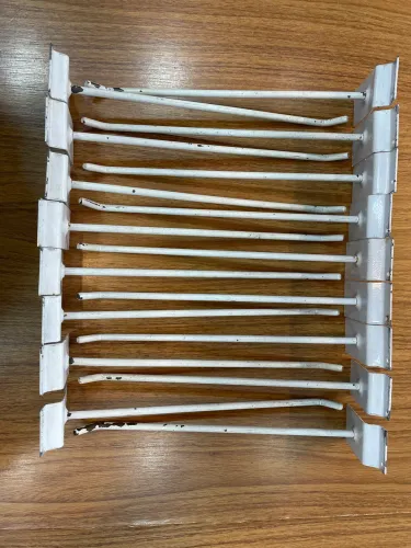 Kit com 19 ganchos 25cm para painel canaletado