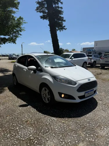 Ford Fiesta SEL 1.6 16V Flex Mec. 5P 2017
