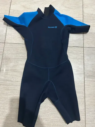 Macacão infantil de surf
