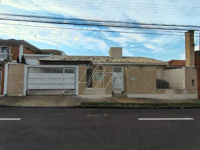 Casa à venda, 3 quartos, 1 suíte, 5 vagas, Alto Cafezal - Marília/SP