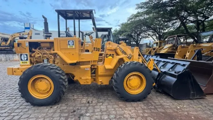 3 Meses de Garantia - Pá Carregadeira 930 Caterpillar ano: 1978