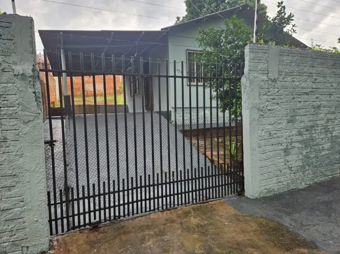 Casa à venda em Maringá - Bairro Itatiaia