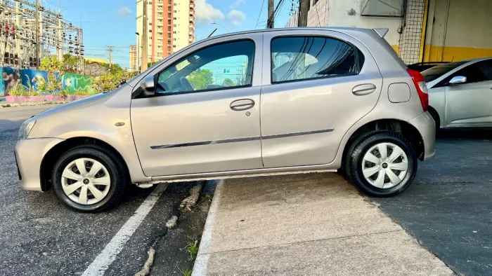Toyota Etios X 1.3 Flex 16V 5P Mec. 2018