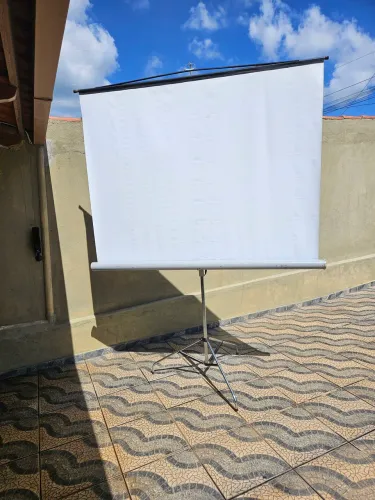 Tela de proteção conservada.250 reais.