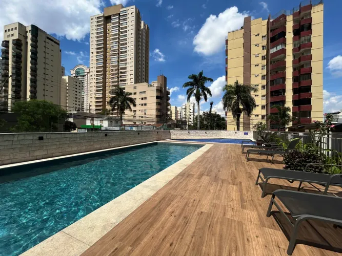 Apartamento de Alto Padrão à Venda 3 Suítes, 155m², Andar Alto, Completo em Armários e La