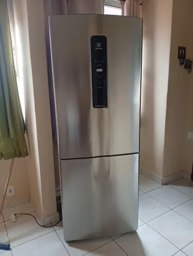 Geladeira inverte