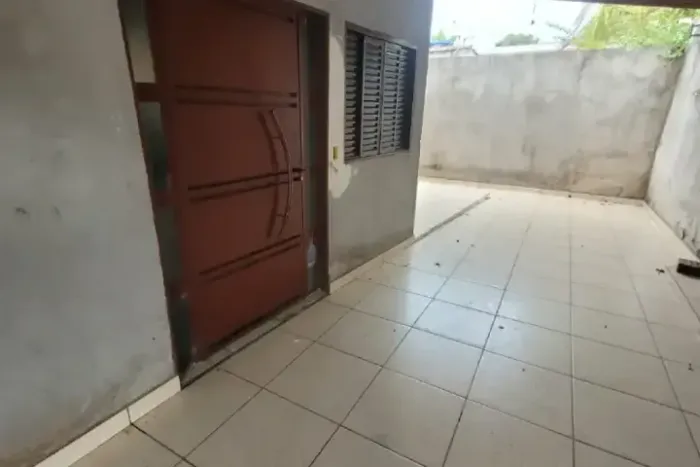 IM1070 CASA EM PERIPERI