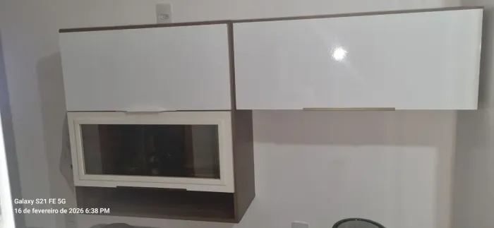 ARMARIO COZINHA 3 PORTAS C/ ESPELHO