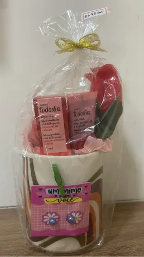 Kit Presente Natura Crer para Vê Gloss labial