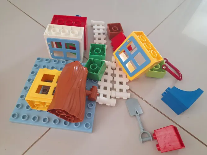 LEGO DUPLO - 200 PEÇAS 