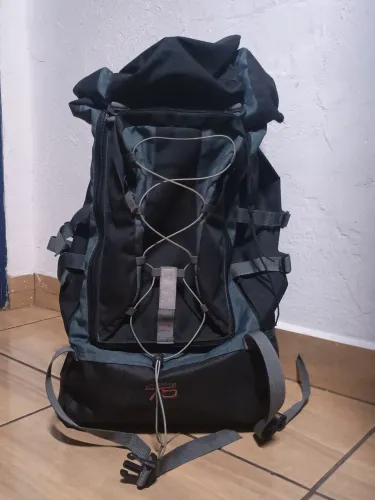 Mochila trilhas e rumos cargueira 75l