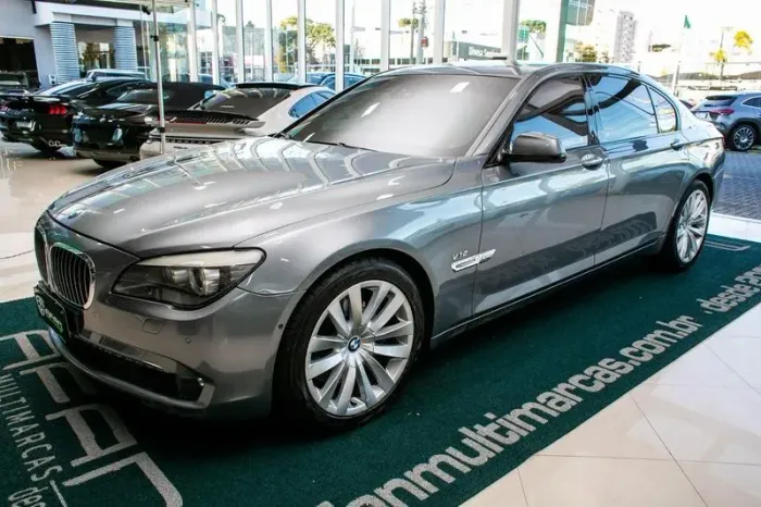 BMW 760IL 6.0 V12 445cv/544cv 2011