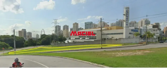 TERRENO COMERCIAL - ÁREA NOBRE - ACESSO FÁCIL