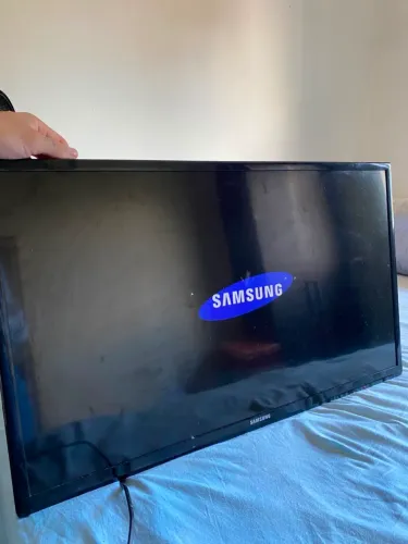 TV Samsung LED 32? UN32FH4205G com Controle Remoto - Não é Smart