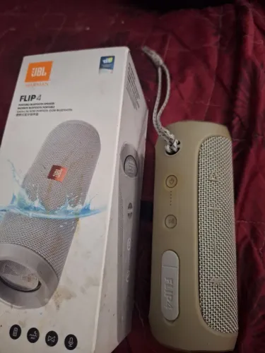 JBL flip 4