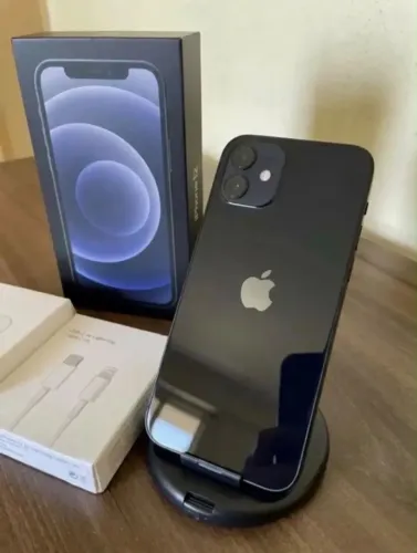 iPhone 12 Sem Marcas de Uso 