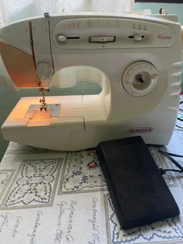 Máquina de Costura - Singer
