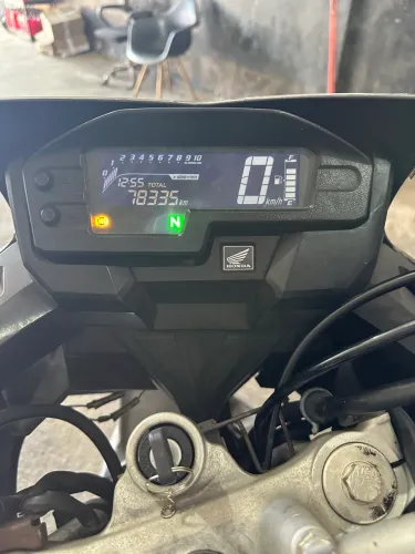 Vendo essa xre 300 adventure 
