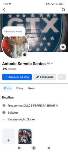 Caseiro, sozinho, com diversas habilidades em várias áreas
