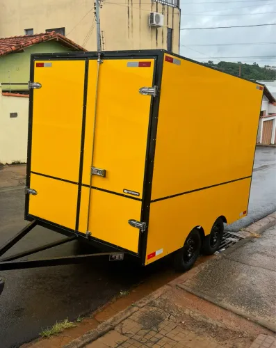 TRAILER emplacado