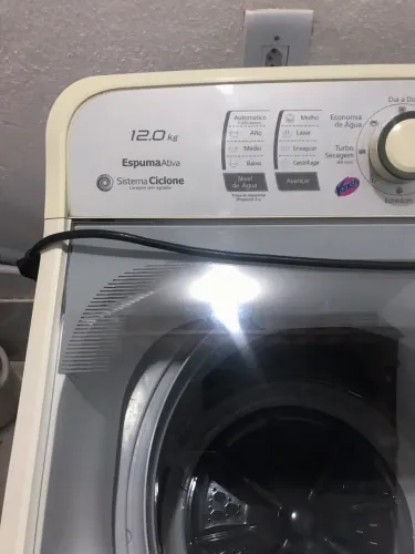 Máquina de Lavar Panasonic 12kg.