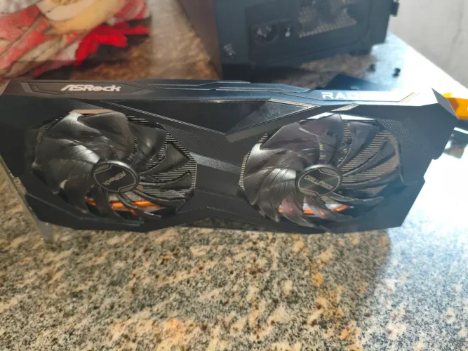 Placa de Vídeo ASRock Radeon RX 6600 8GB GDDR6 - Excelente Estado