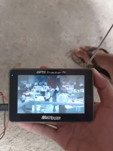 Gps tv multilaser bateria viciada funcionando na tomada
