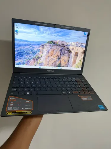 Notebook Positivo Vision C14 Celeron N4500 8GB RAM SSD 256GB Windows 11