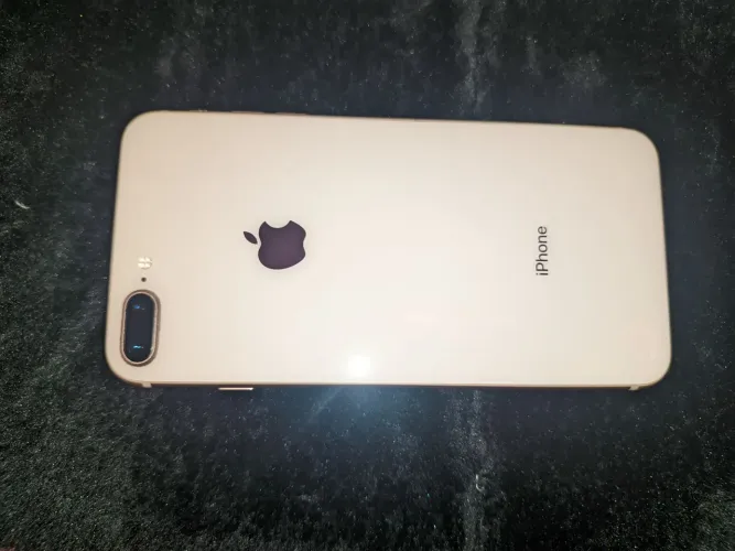 iPhone 8 Plus 64GB | Funcionando | Bateria 66% | R$400