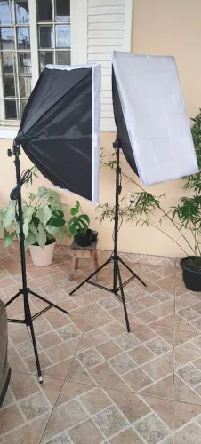 187 CADA Softbox 70x50 iluminação + tripe ajustável até 2 metros altura