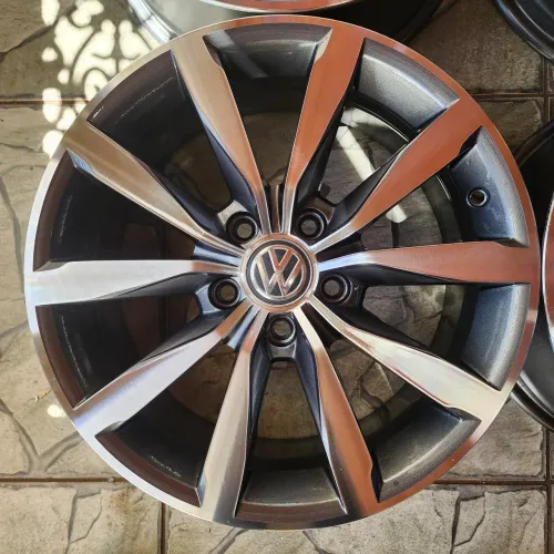 RODAS VW GOLF ARO 17 5X112 ORIGINAIS