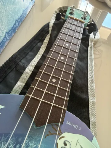 Ukulele phx UKP- F1 FROZEN NOVO