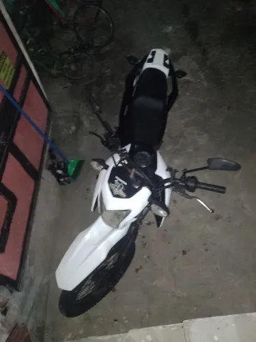 Vendo moto Bros ano 2016