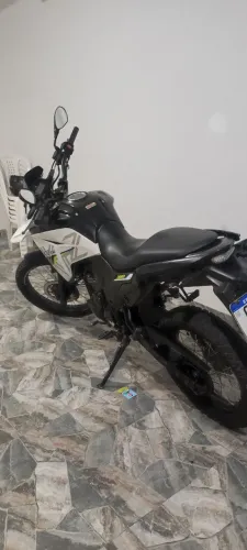 Vendo XTZ Lander 250 R$18,700.