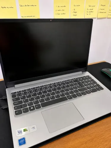 Notebook Lenovo igreaped